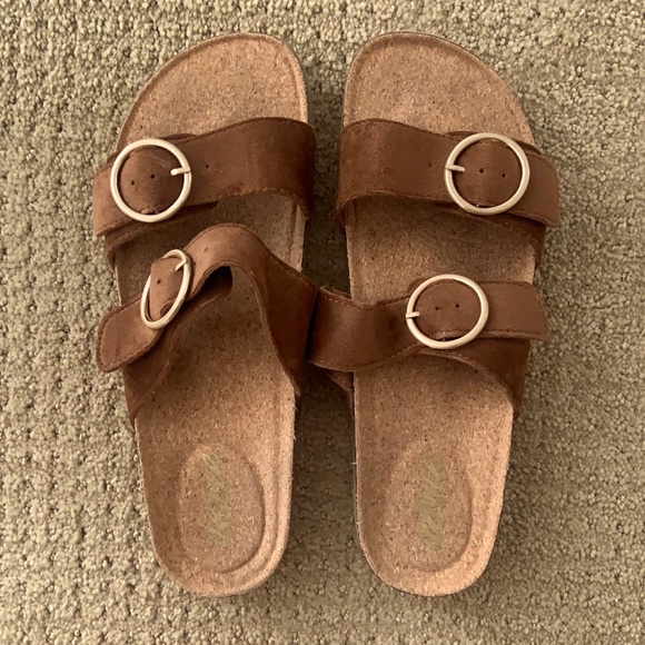 aerie Shoes - Summer sandals !